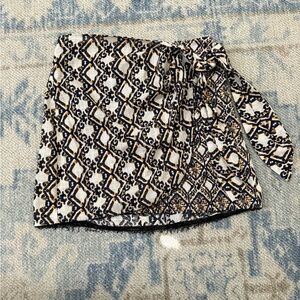 Zara Black and White Patterned Mini Skirt